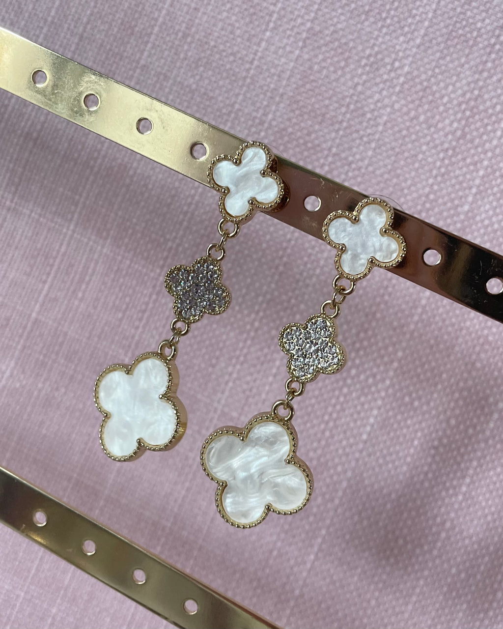 CADIE | pearly white and sparkly clover dangly earrings