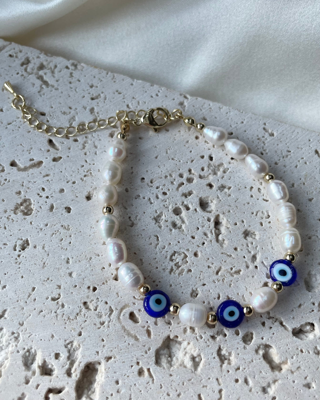 SHANNON | pearl and evil eye bracelet